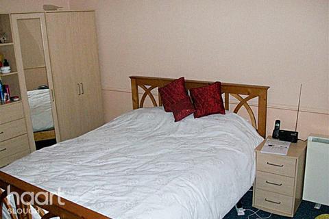 1, Elizabeth Court Yew Tree Road, Slough, SL1 2AH