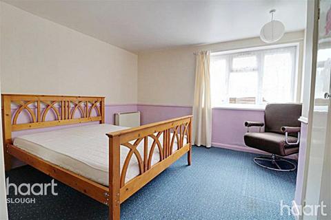 1, Elizabeth Court Yew Tree Road, Slough, SL1 2AH