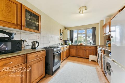 122 Tunnel Avenue, London, SE10 0SD