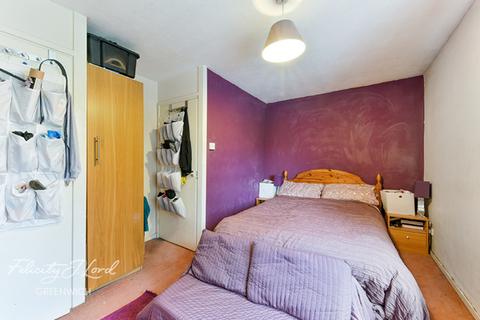 122 Tunnel Avenue, London, SE10 0SD