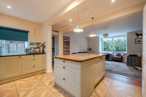 5 bedroom detached house for sale, Wokingham Road, Earley, Reading, Berkshire, RG6