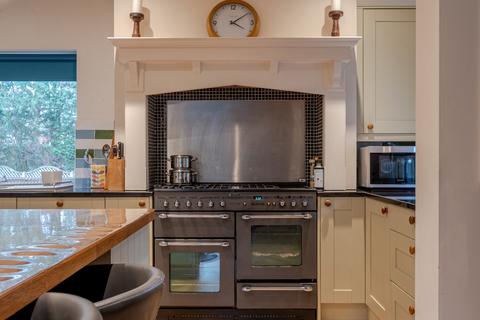 5 bedroom detached house for sale, Wokingham Road, Earley, Reading, Berkshire, RG6