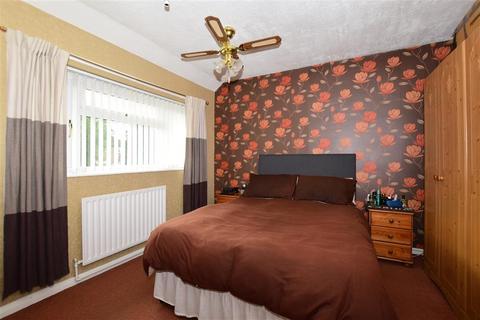 86 Arnhem Drive, New Addington, Croydon, CR0 0EB