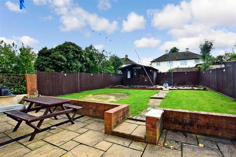 86 Arnhem Drive, New Addington, Croydon, CR0 0EB