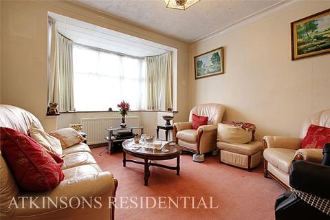 38 Buckingham Close, Enfield, EN1 3JG