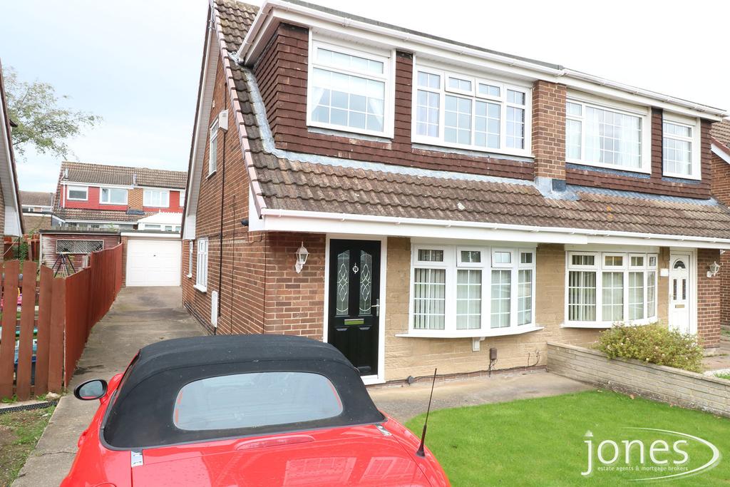 Surbiton Road, Fairfield, Stockton on Tees, TS19 7SA 3 bed semi