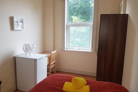 5 bedroom house share to rent - St Pauls Avenue, London NW2