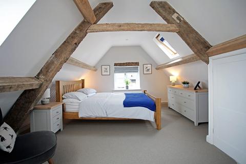 Starbase Cottage High Street, Moreton-in-marsh, GL56 0AD