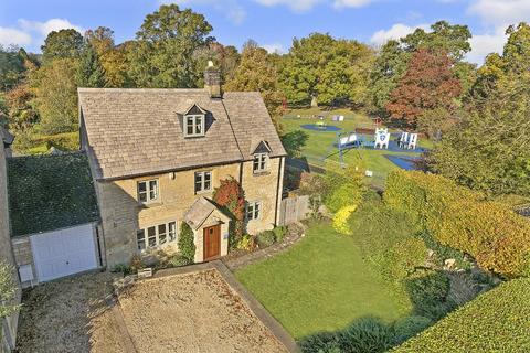 Starbase Cottage High Street, Moreton-in-marsh, GL56 0AD
