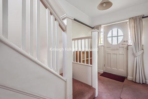 17 Highfield Drive, West Wickham, BR4 9NH