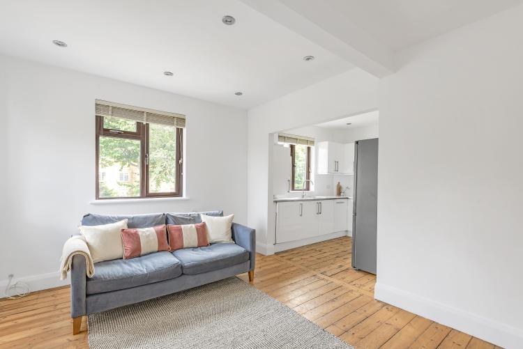Ryecroft Road Streatham SW16 1 bed apartment £1,275 pcm (£294 pw)