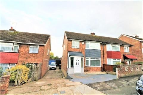 44 Benenden Road, Wainscott, Rochester, ME2 4NX