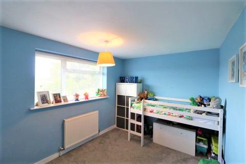 44 Benenden Road, Wainscott, Rochester, ME2 4NX