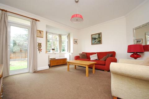 42 Avenue Road, Herne Bay, CT6 8TG