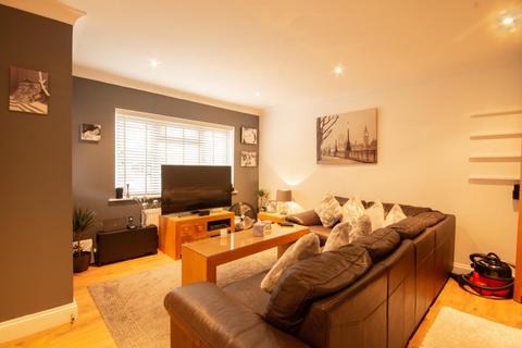7 Nursery Way, Wraysbury, Staines-upon-thames, TW19 5DT