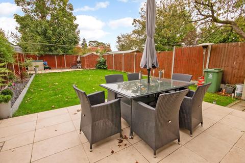 7 Nursery Way, Wraysbury, Staines-upon-thames, TW19 5DT