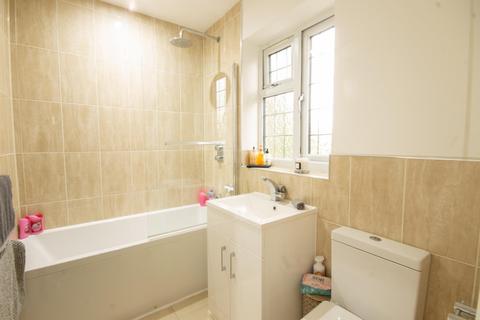 7 Nursery Way, Wraysbury, Staines-upon-thames, TW19 5DT