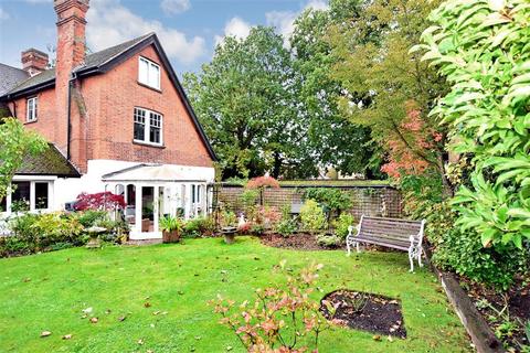 Flat 1, 17 Hartland Road, Epping, CM16 4PF