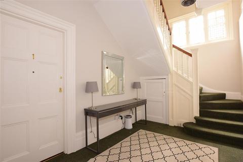 Flat 1, 17 Hartland Road, Epping, CM16 4PF