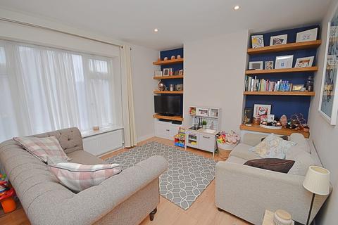 31a Station Road, Chingford, London, E4 7BJ