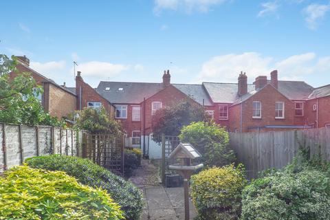 25 Shottery Road, Stratford-upon-avon, CV37 9QA
