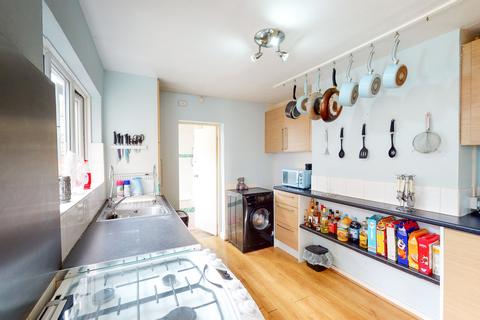 10 Brafferton Road, Croydon, CR0 1AD