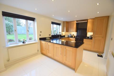 6 Bryn Derlwyn, Bridgend, CF31 5EN