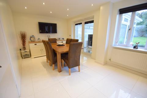 6 Bryn Derlwyn, Bridgend, CF31 5EN