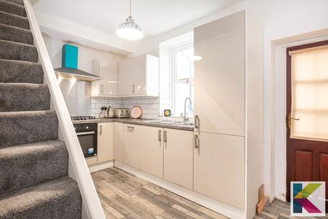 7 Ashes Lane, Springhead, Oldham, OL4 4PF