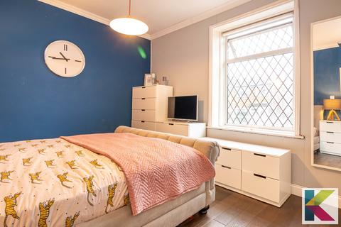 7 Ashes Lane, Springhead, Oldham, OL4 4PF