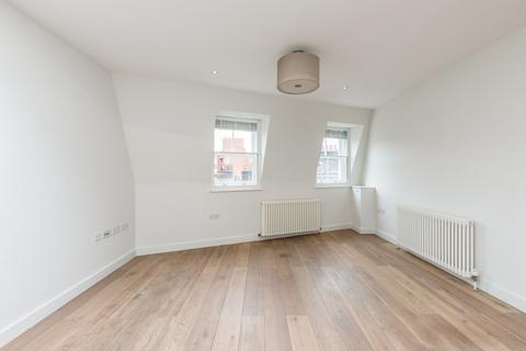1 bedroom apartment to rent, Lisle Street, Chinatown W1