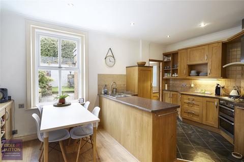 11 Berry Street, Greenfield, Oldham, OL3 7EF
