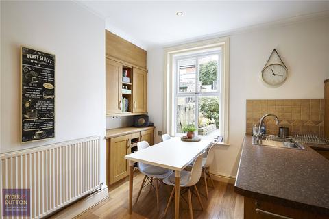 11 Berry Street, Greenfield, Oldham, OL3 7EF