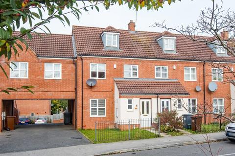 77 Chatsworth Road, Corby, NN18 8PE
