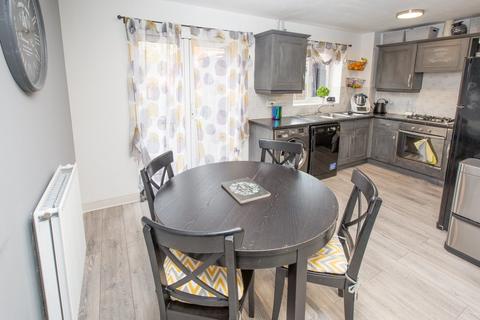 77 Chatsworth Road, Corby, NN18 8PE