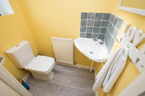 77 Chatsworth Road, Corby, NN18 8PE