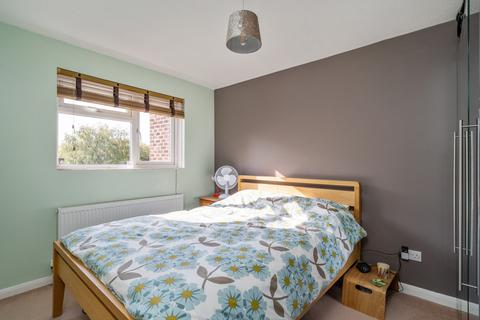 70 Malcolm Way, London, E11 1PW