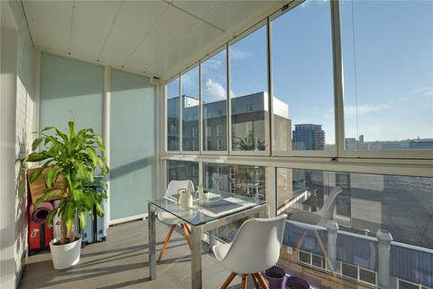 11, Broadside House Creekside, London, SE8 3DZ