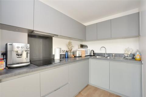 11, Broadside House Creekside, London, SE8 3DZ
