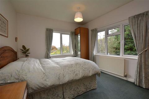 11 Lea Farm Crescent, Leeds, LS5 3QQ