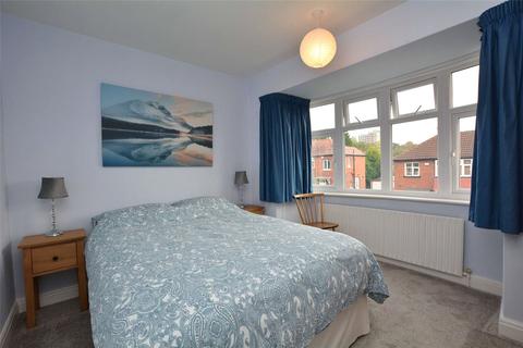 11 Lea Farm Crescent, Leeds, LS5 3QQ