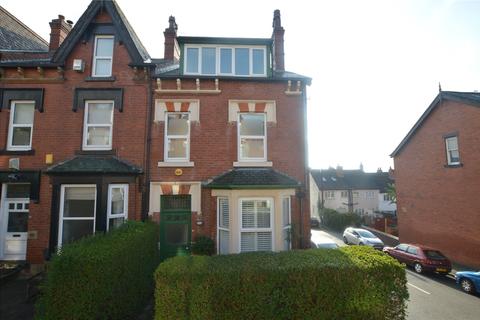 18 Roundhay View, Leeds, LS8 4DX