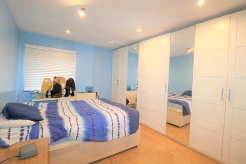 1, Greville Lodge Broadhurst Avenue, Edgware, HA8 8TL