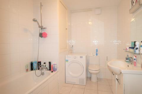 1, Greville Lodge Broadhurst Avenue, Edgware, HA8 8TL