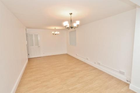 26 Winston Close, Romford, RM7 8LL