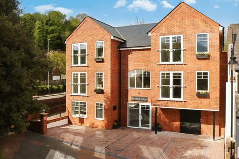 2 bedroom apartment to rent, 12 Queen Street, Godalming GU7