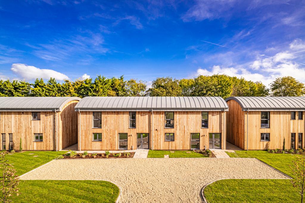 No?s 3/4 Abbey Close, Cholsey, OX10 3 bed semidetached house £600,000