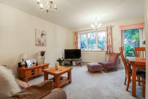 40 The Drive, Slough, SL3 7DB
