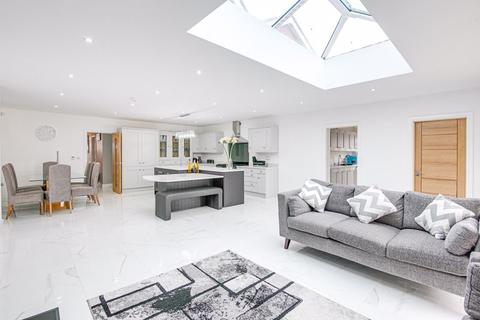 12 Cremorne Road, Sutton Coldfield, B75 5AH