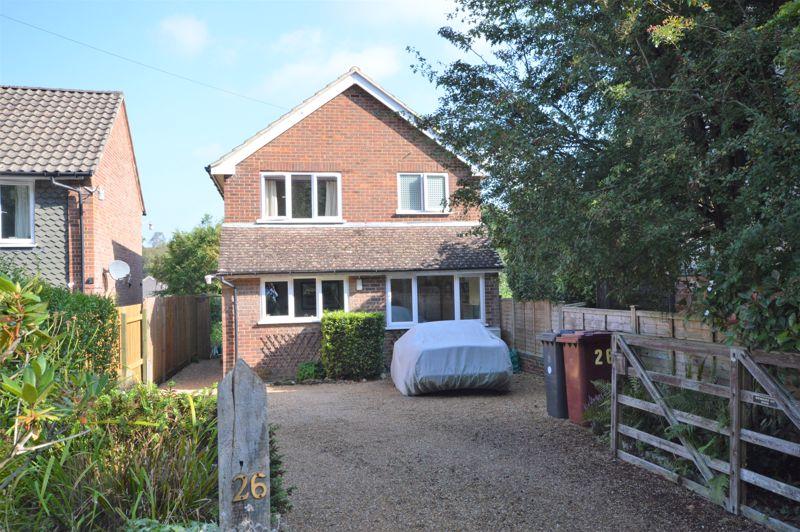 Camelsdale Road, Haslemere 3 bed detached house £550,000